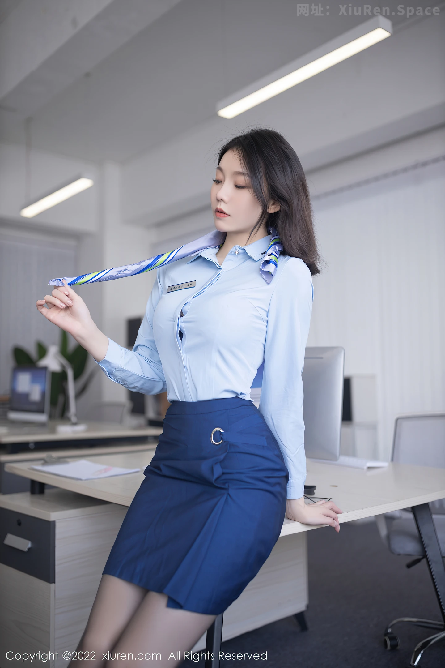 图片[2]-[XiuRen秀人网]VOL.5021 模特安然anran珠三角旅拍角色扮演半脱露性感蕾丝内衣诱惑写真77P-秀人网官方网站